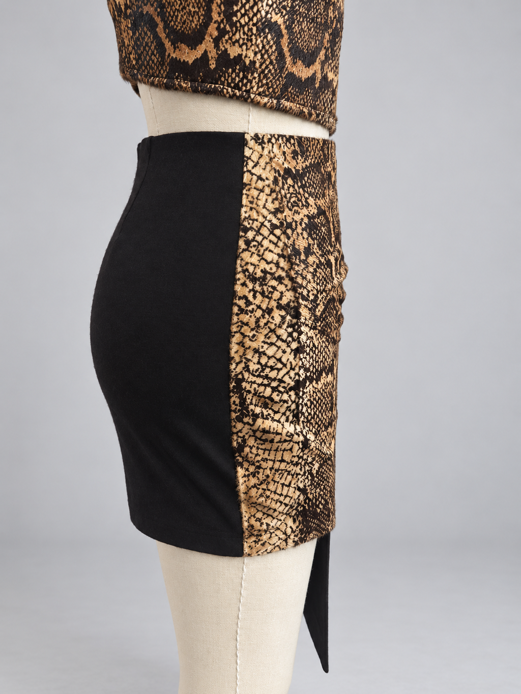 Riba Skirt